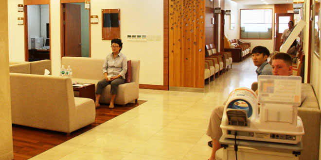 上海卫生系统专家支招：公立医院如何选择参与高端医疗的正确路径