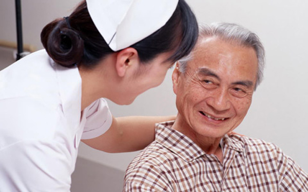 北京：所有养老机构须提供医疗服务 构建医养结合模式