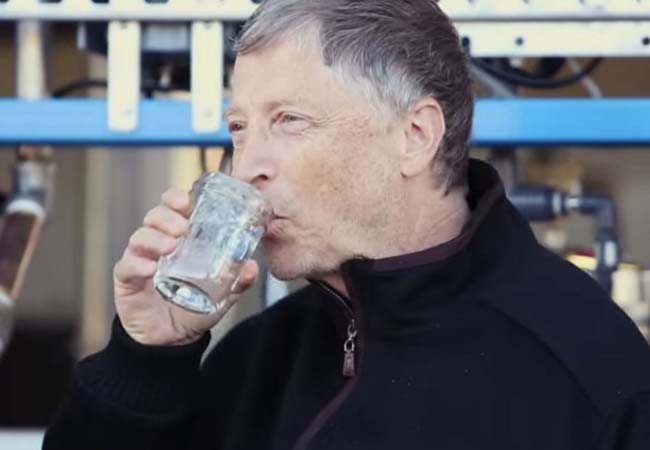 比尔·盖茨喝粪便水：味道好极了