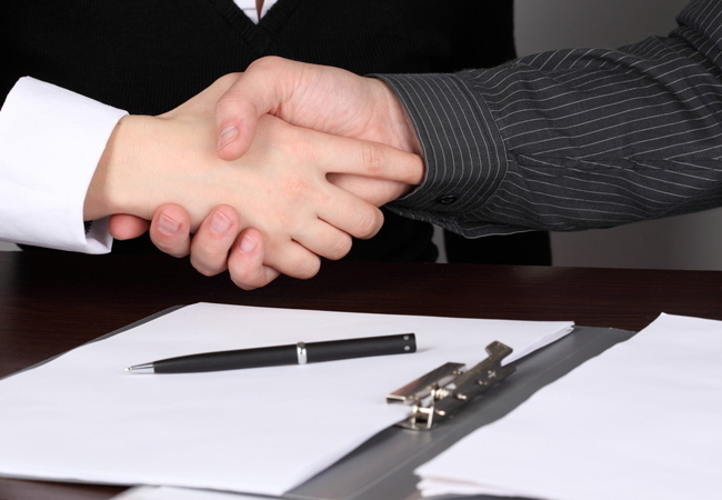 华业地产拟21.5亿购捷尔医疗 试水医疗健康产业