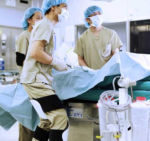 日本街道小工厂NITTO开发出了一款医用可穿戴椅子archelis