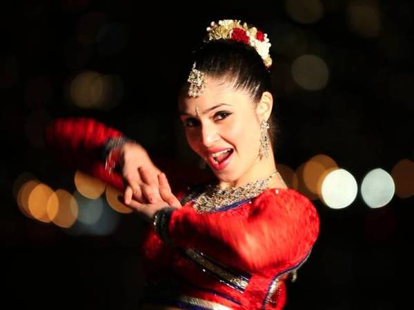 ClassPass：超美的印度麻省理工美女高材生热爱舞蹈做了脑残式APP，竟值25亿