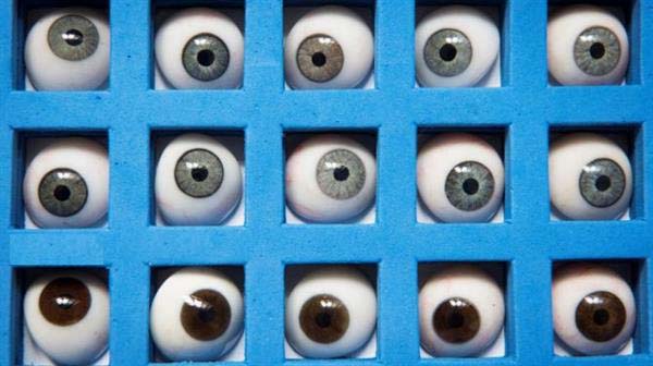比利时眼科医生制造出世界上首个3D打印义眼