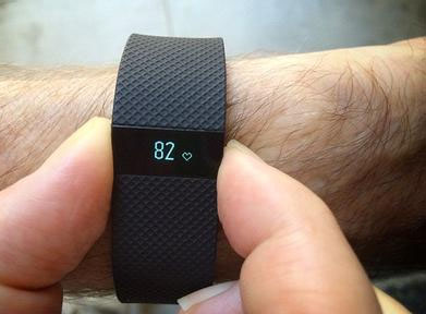 科学家发明微粒感应器“神经尘”，可植入体内追踪身体信息