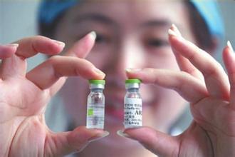 食品药品监管总局药化注册司负责人回应“八成新药临床数据涉假”