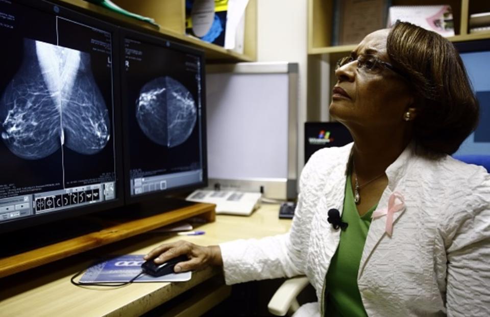 人类完败……诊断乳腺癌，30小时病理分析竟不如谷歌AI准确