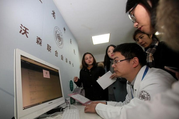 中国首批使用Watson的医生：AI有4大用途、2点不足