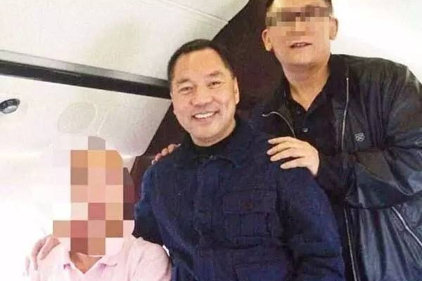 又一名医药人被全球通缉！