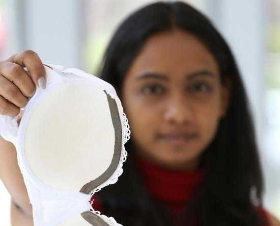 麻省理工学院研发胸罩贴纸，遇性侵可以自动求助