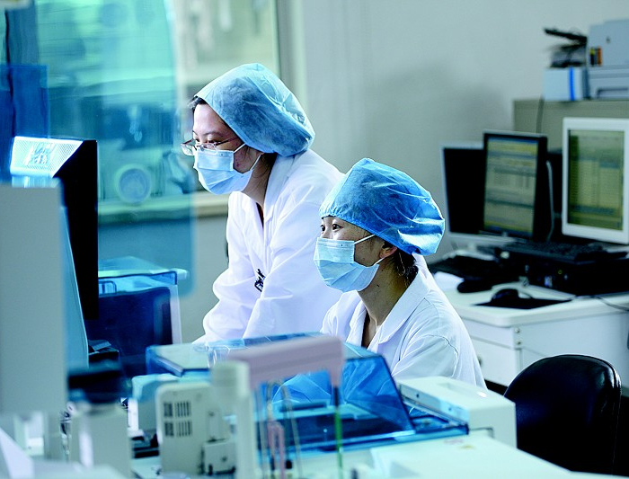 经济压力大！美九成医院将考虑将临床服务外包