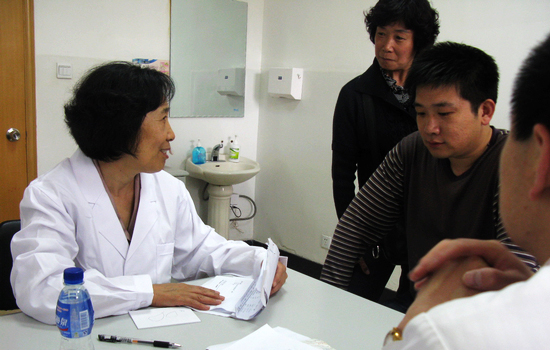 这些村医每年多拿2万补助