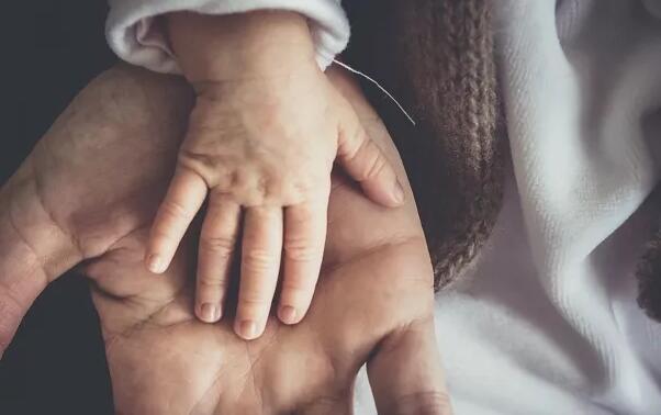 人类多大年龄开始衰老？美国科学家研究：39岁