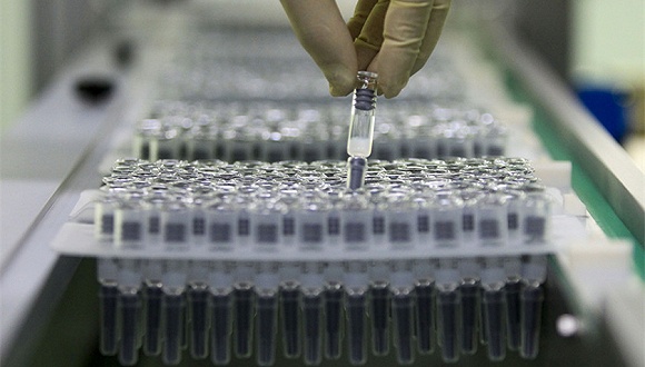 新华社再谈问题疫苗：要让违法者倾家荡产