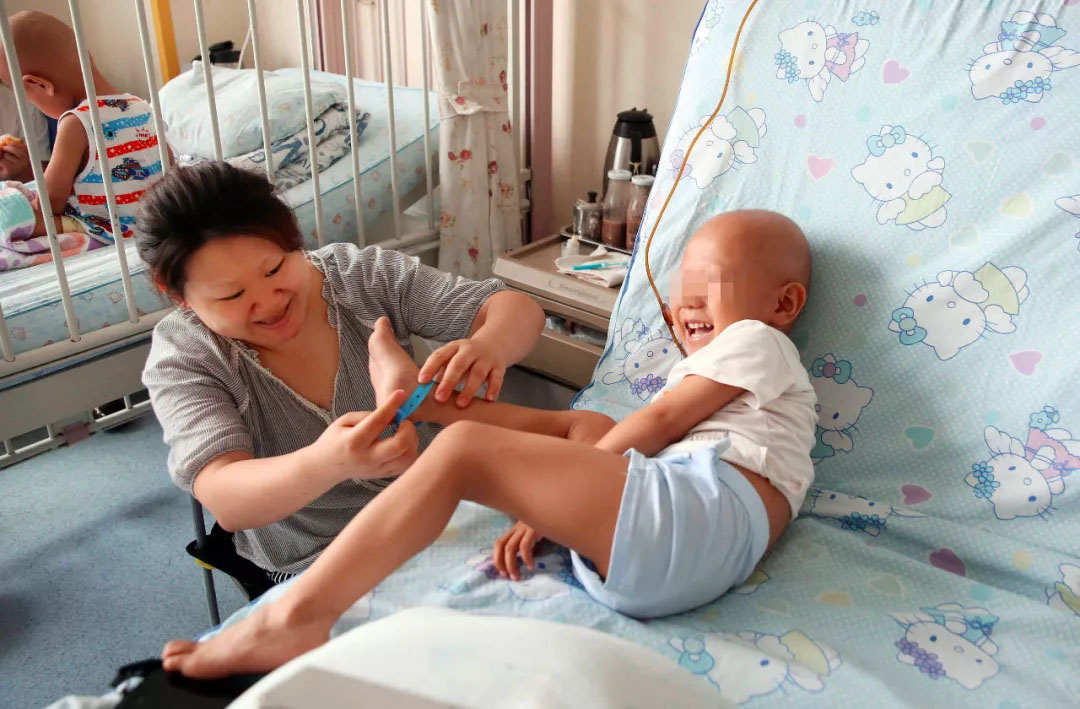 家有癌症患儿：崩溃与奇迹