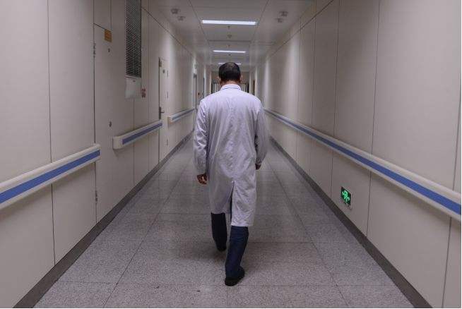 劝你千万不要离开公立医院