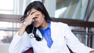 收红包超过1500元，将被吊销医师执业证书