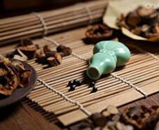 不止原料药！云南白药、片仔癀、马应龙……掀起独家中成药“涨价风”