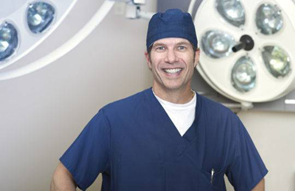 英国富豪从儿子尸体上提取精子，人工代孕定制孙子继承财产