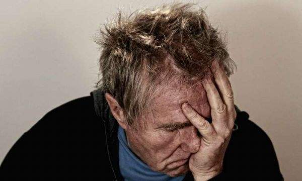 美国研究显示慢性疼痛可能增加自杀风险