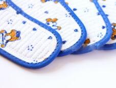 江苏省人民医院回应天价鞋垫：负责人停职 产品停用