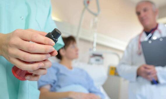 揭示急性髓性白血病突变与药物的关联