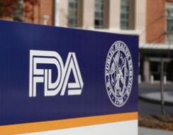 FDA批准首个女性更年期中重度潮热药物