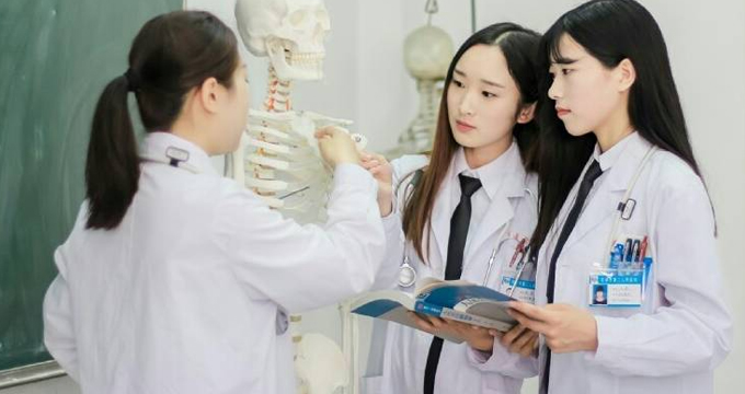 免学费住宿费，每年还有4000元生活补助，山东公费专科医学生来了