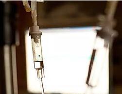 输液整合加速，行业龙头获益！科伦、华润双鹤正谋求转型