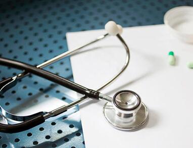 基层医疗是否应该有儿科、康复等专科？