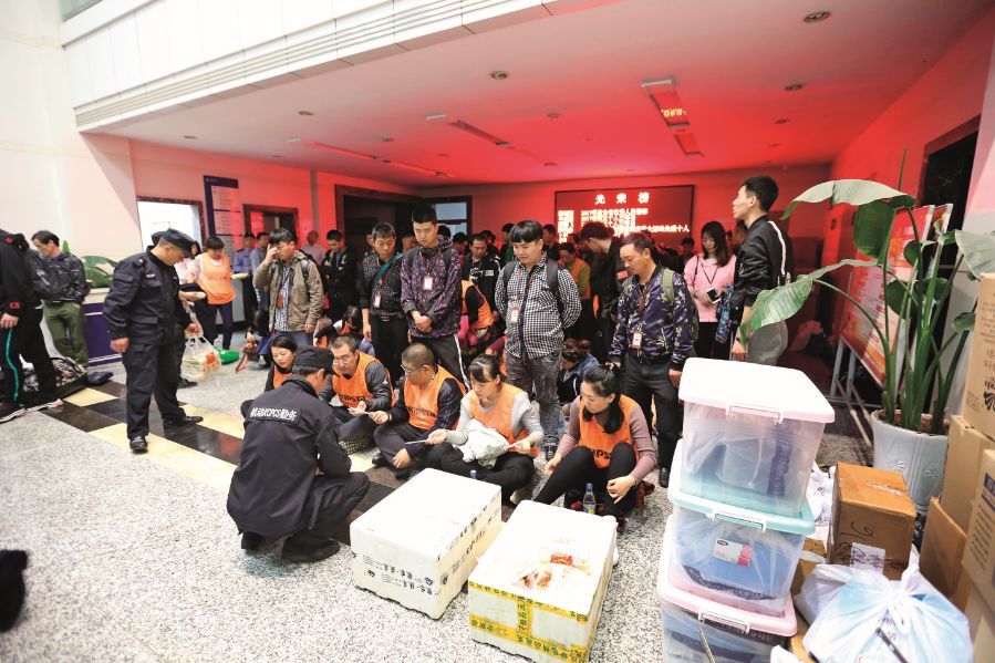 惊天诈骗案！神药成分为糖每粒成本2元，每盒要价40万