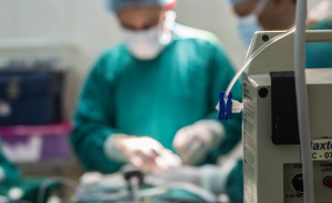 赴美抗癌的中国患者群像