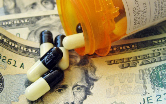 某三甲医院要求厂家返利：外企5个点，内企10个点