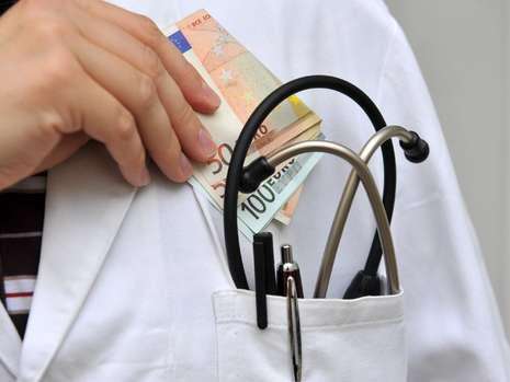 一名科主任的堕落之路