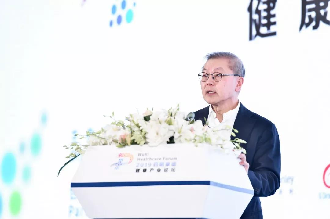 何大一教授：抗艾“接力跑”