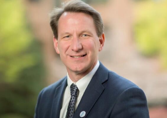 美国FDA代理局长揭晓