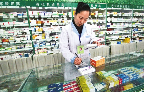 药品零售企业发现执业药师“挂证”行为，撤销GSP证书