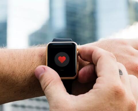 苹果手表真能够检测房颤么？斯坦福医学院研究报告出炉