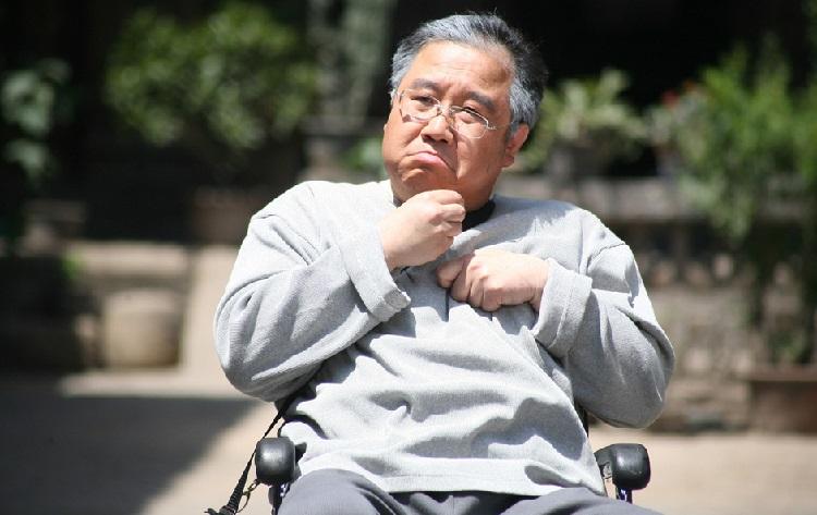 治疗阿兹海默病，我们还应该做些什么？