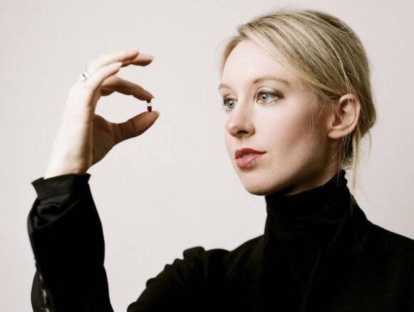 征服全美最强势老男人团，她的滴血测癌骗局被戳穿