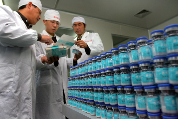 11城药品集中采购试点全面落地，25种药品平均降价一半以上