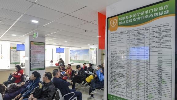 “4+7”药品带量采购新政福利扩散，武汉同类药品价格平均降两成