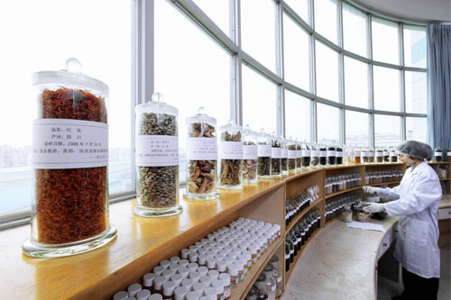 抗肿瘤中成药注射剂占“半壁江山”！TOP10年销30亿，独家产品占七成