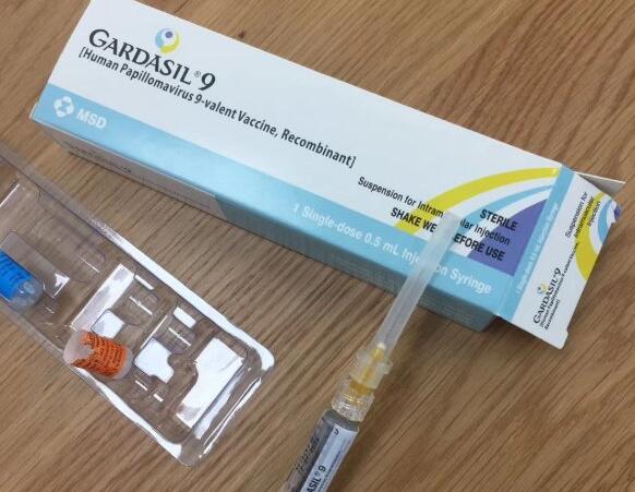 海南36名打了涉假疫苗的人：多已打完三针，曾接受上门接种