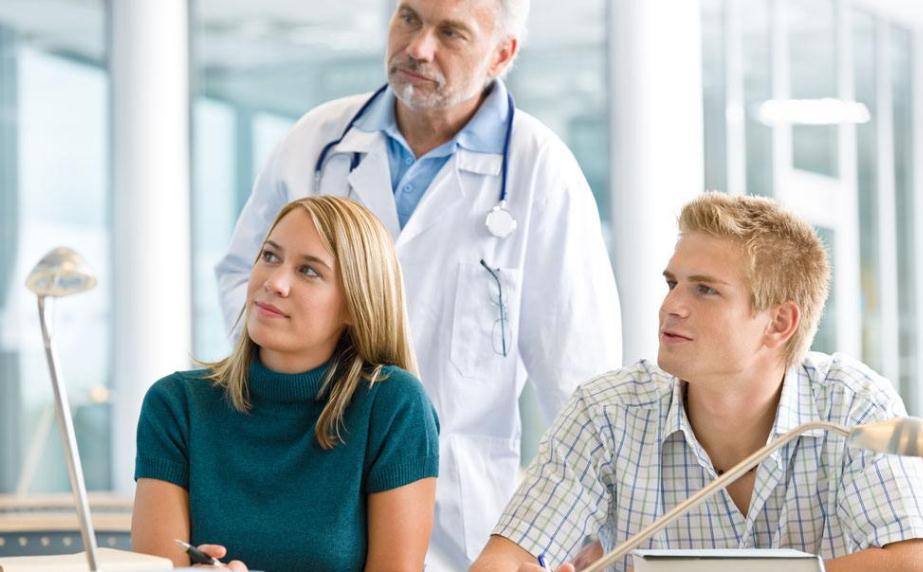 凯撒模式在美国的成功复制及其局限