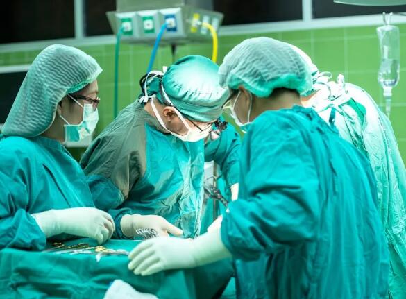 100年来，人类如何改变了肺癌的治疗？