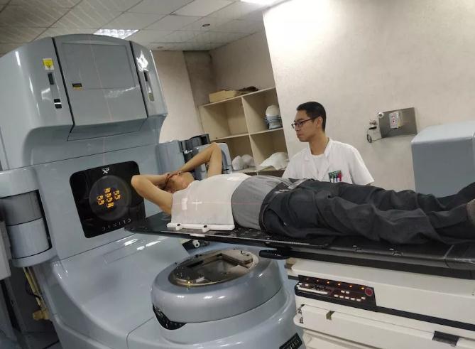 不是医生，他们凭什么挽救了上万人的生命