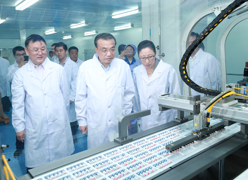 国务院刚确定了常用药保供稳价措施，李克强就来到哈尔滨这家药企