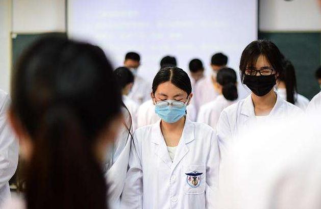 定向医学生出台新文件，关于待遇、晋升、履约、诚信档案……