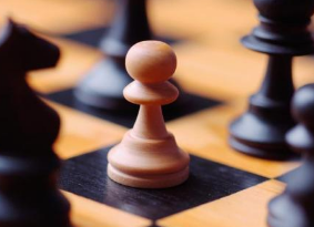 跨国药企和国内药企的市场战略分析