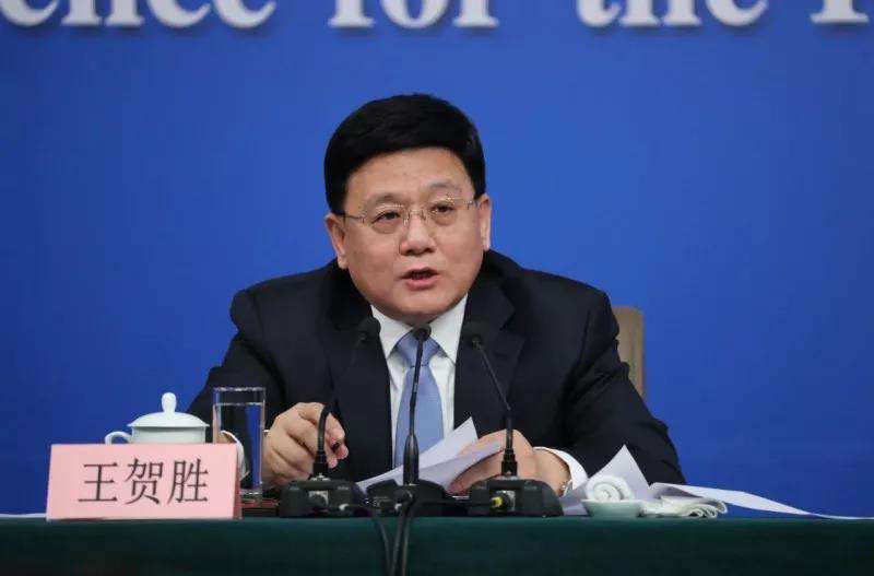 湖北省卫健委党组书记、主任双双被免职，王贺胜兼任